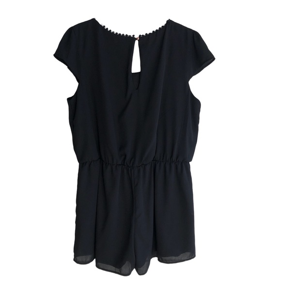 Romper - Picture 3 of 5